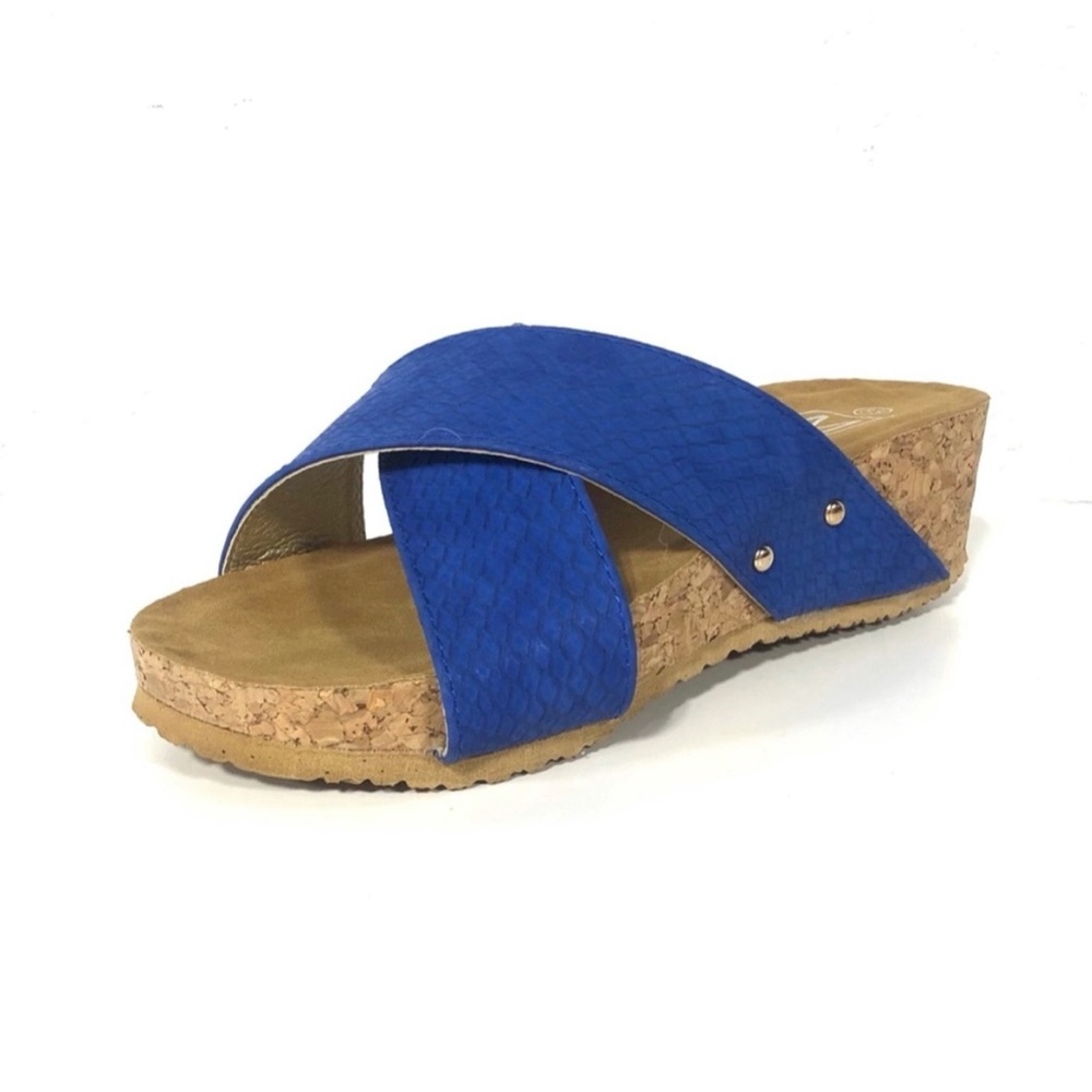🔴 Blue Strappy Sandals